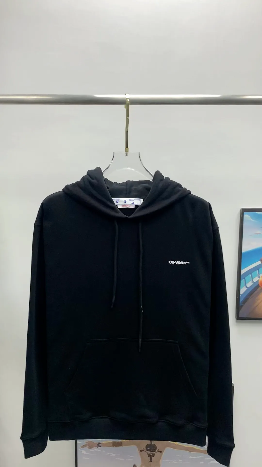 Frontal real-shot video————The top tested version off-white 23SS sketch electrocardiogram model pulls the same style hoodies and sweatshirts for male and female couples and celebrities!  Fabric: Customized (more than 420 grams - double-ply large terry fabric at the counter) high-weight fabric made into clothes looks more textured, soft to the touch, super thick, classic version, small dropped shoulders, micro silhouette! Pay attention to the important points~ The weight of more than 420 grams is not bragging and does not contain water. Those sellers who brag about the weight can only deceive novice customers. But when you get our goods, the weight and sinking are right there. You can taste it yourself, and the texture does not lie! (100% cotton fabric, no pilling) Technology: High-definition digital printing using machines imported from Germany, environmentally friendly materials, pure colors, clear graphics, high-temperature hot stamping to reinforce the printing! A full set of customized original accessories! Strict quality control! The same level as purchasing counters! Feel free to compare the so-called top versions on the market without fear of any comparison! Color: Black Size: XS-S-M-L P:390